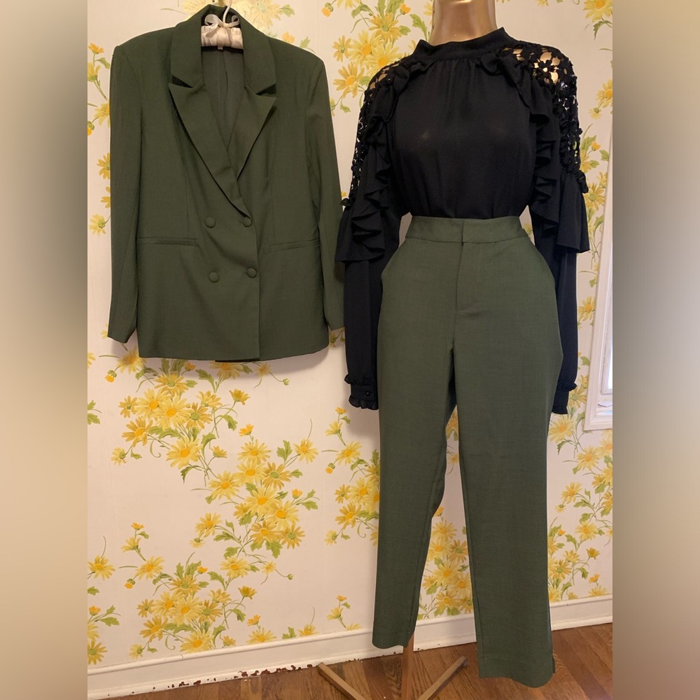 NWT High waist tailored blazer and trousers in green size M